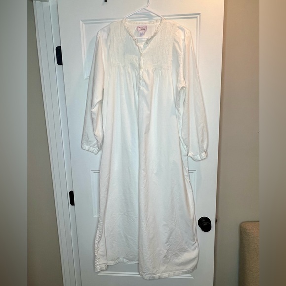 Vintage APRIL CORNELL Womens Nightgown Small White Smocked Retro Cottage - Picture 3 of 9
